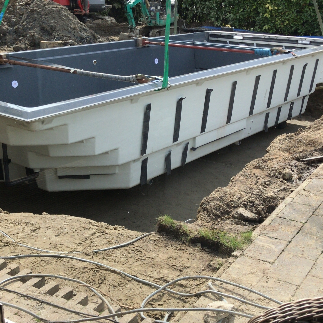 561F7000-501D-4FF7-AA74-D7B1C16248EE