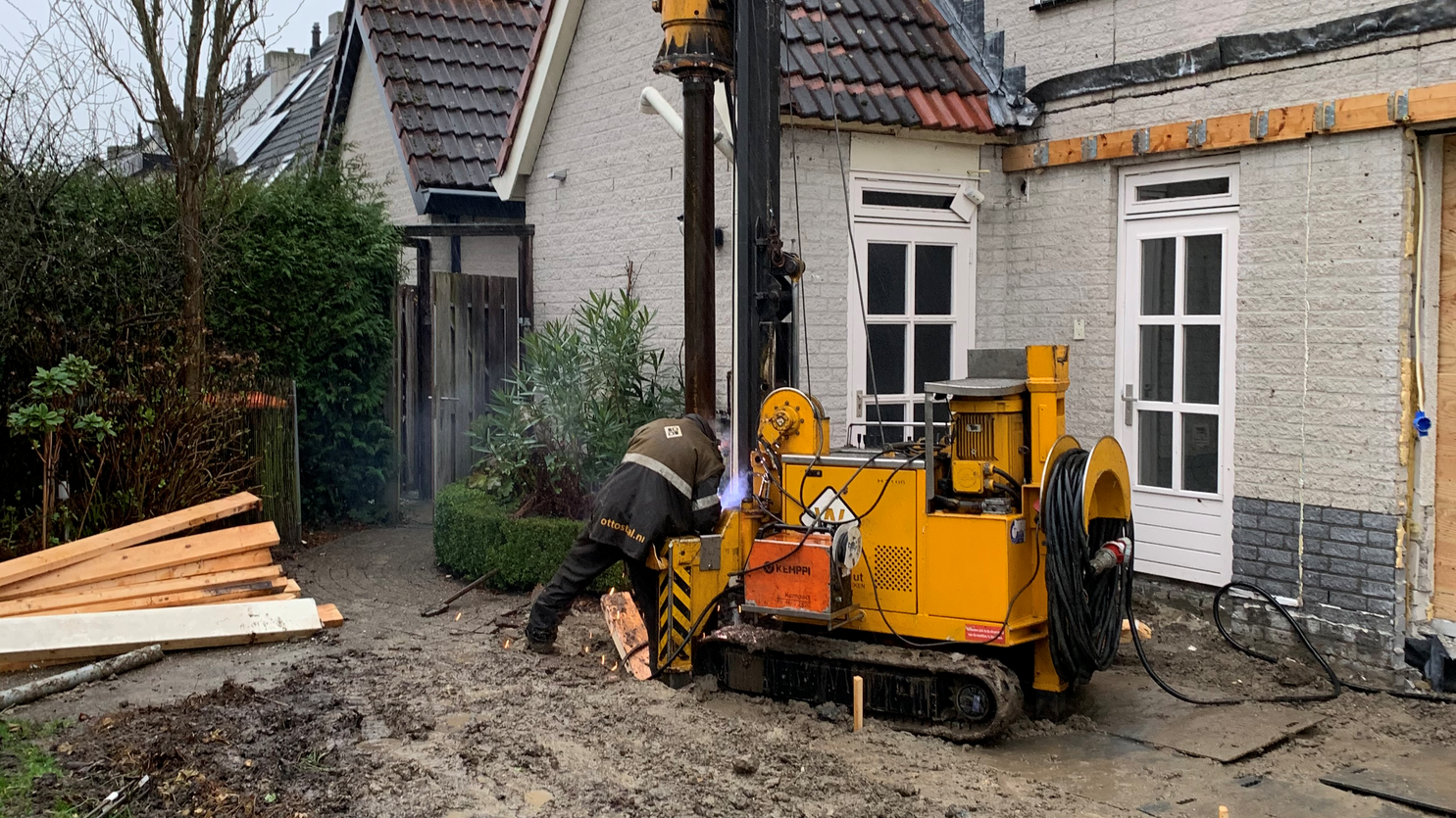 Arnold van lieropstraat met heiwerk